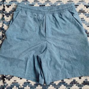 Lululemon Mens Short 7”Inseam with Liner
